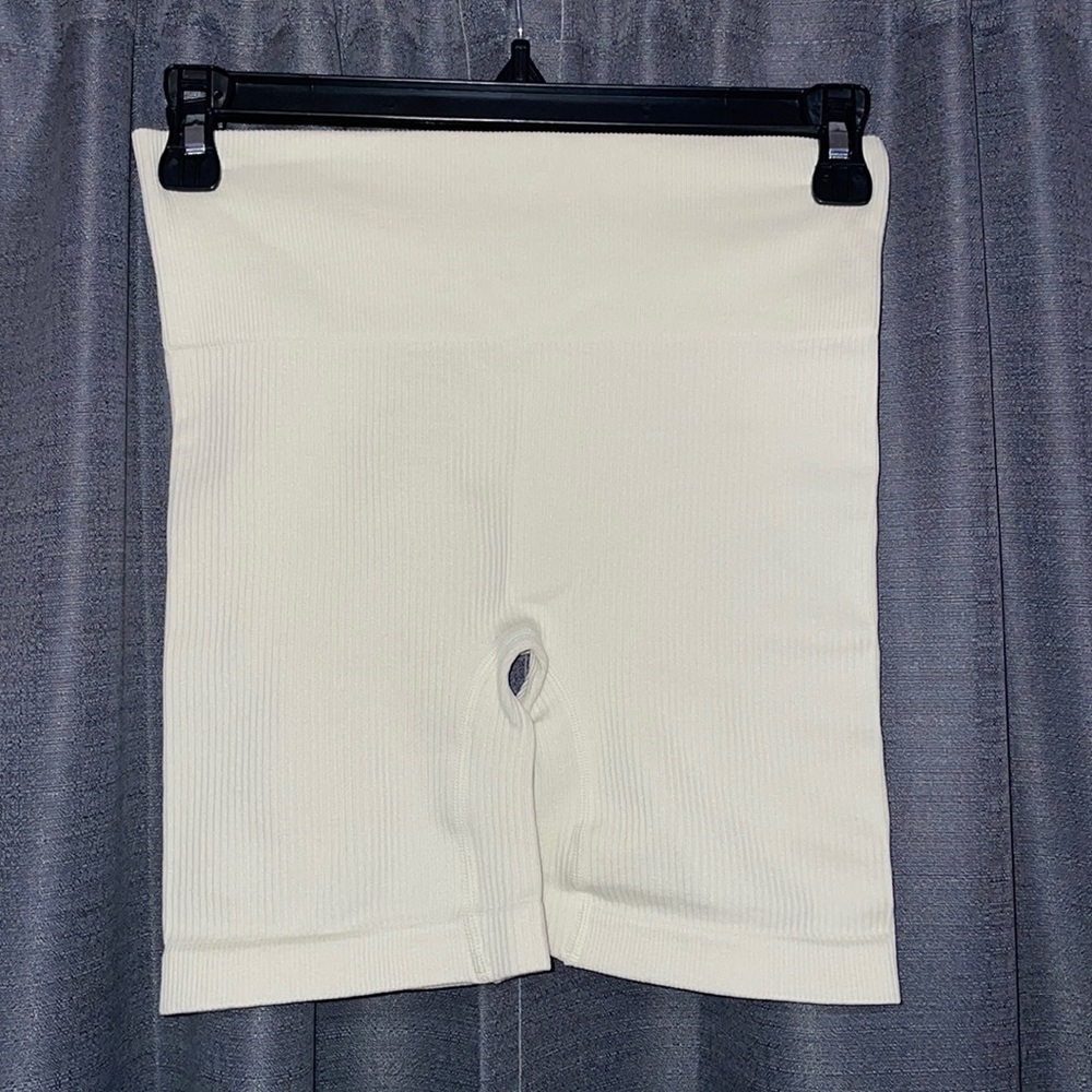 ribbed workout shorts (NOT SQUAT PROOF)